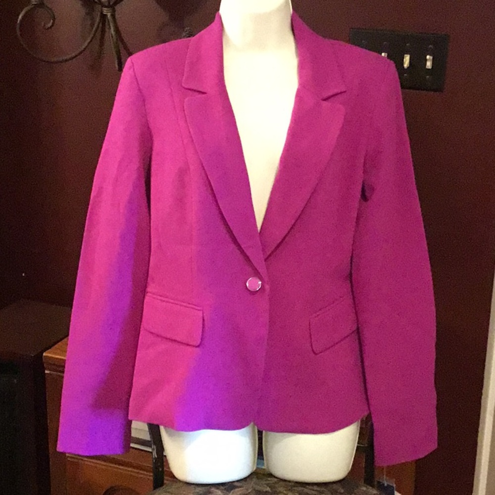 Vibrant business casual blazer, new with tags!